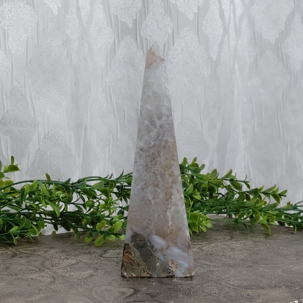 Natural Crystal Geode Tower - Picture 6 of 12